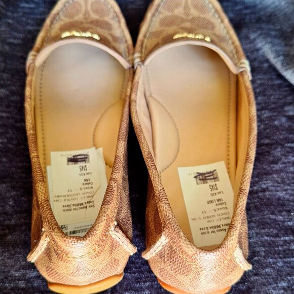 New Woman's Coach Leather Marley Coated Canvas Loafer Shoes Tan Size 6 - Picture 4 of 5